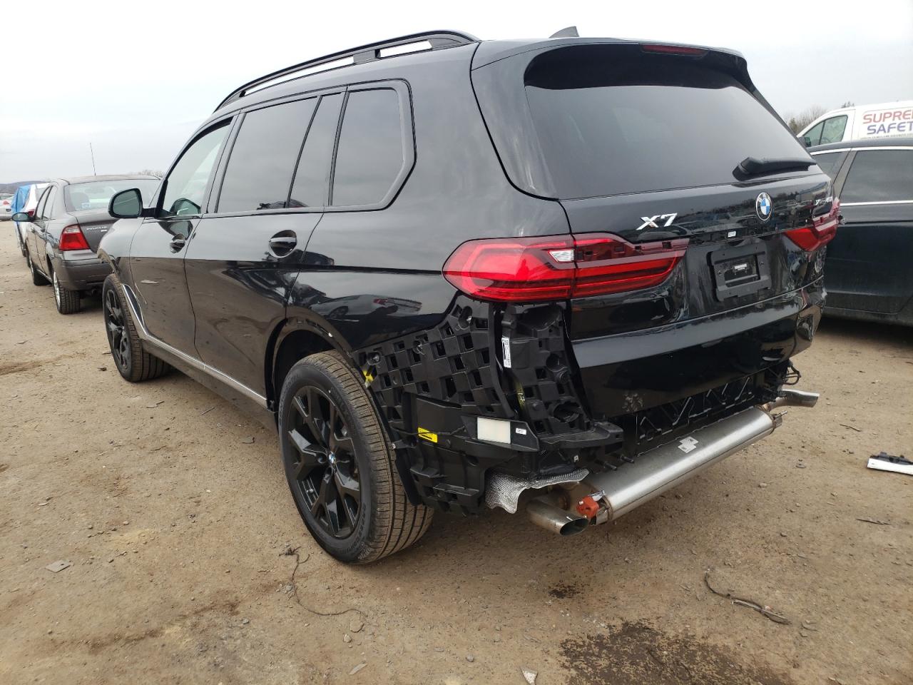 Photo 3 from auction – 2022 BMW X7 XDRIVE4 with VIN 5UXCW2C06N9L18645