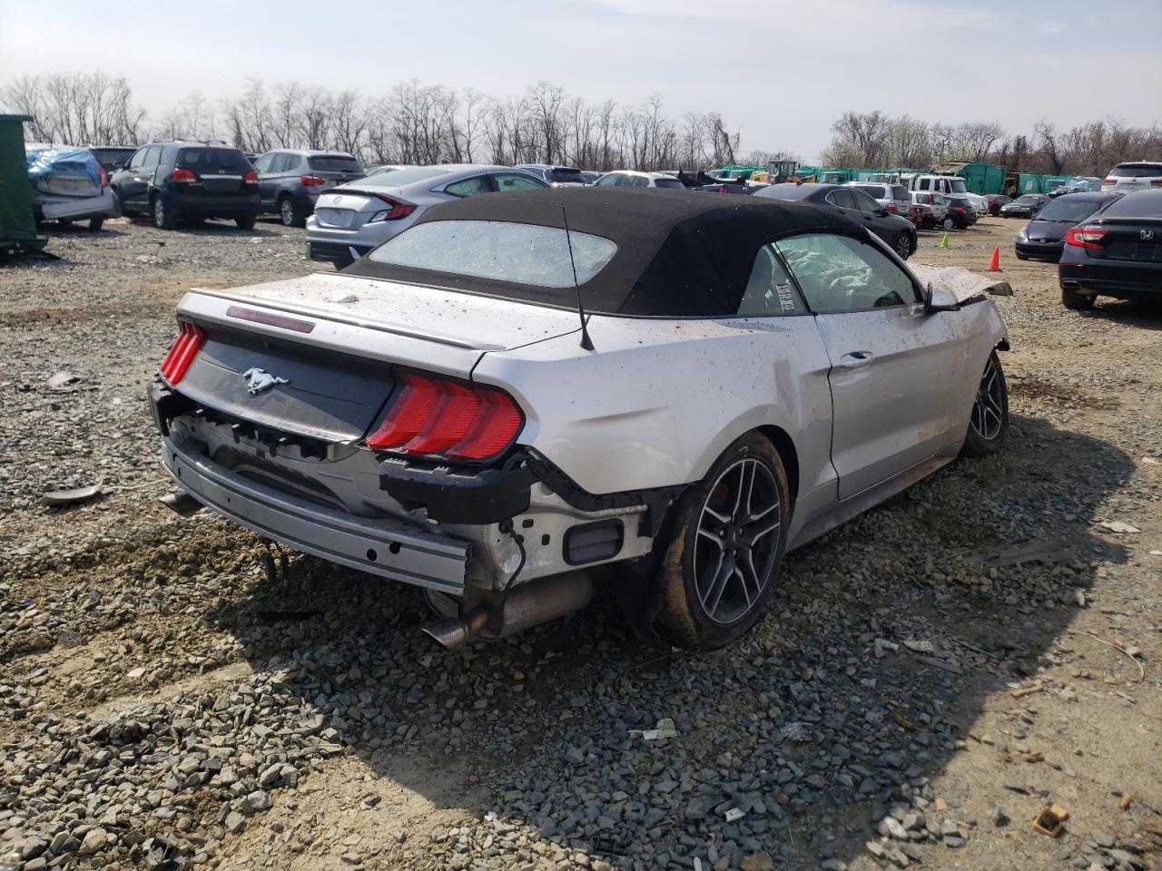 Photo 4 from auction – 2018 FORD MUSTANG with VIN 1FATP8UH6J5138739