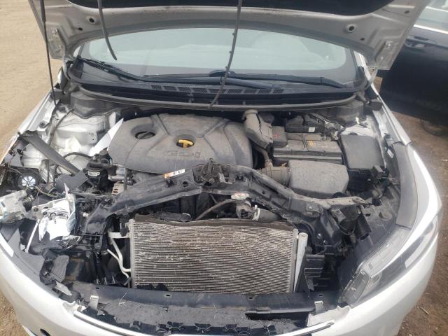 Photo 7 from auction – 2017 KIA FORTE LX with VIN KNAFK5A85H5713610