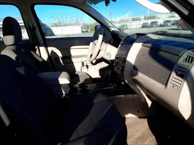 Photo 5 from auction – 2010 FORD ESCAPE XLS with VIN 1FMCU0C75AKA55202