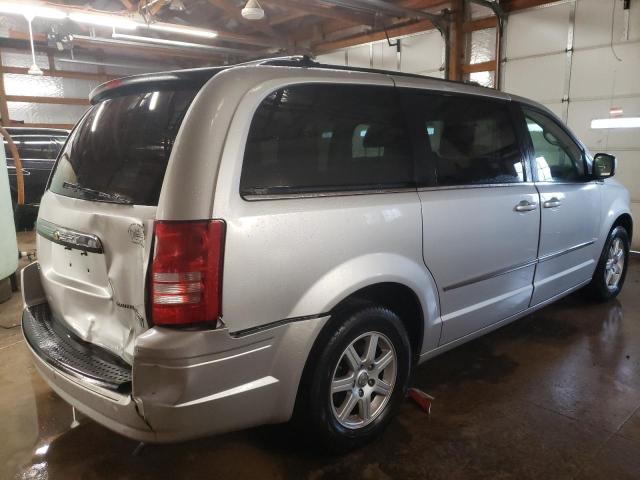 Photo 4 from auction – 2010 CHRYSLER TOWN & COU with VIN 2A4RR5D17AR149889