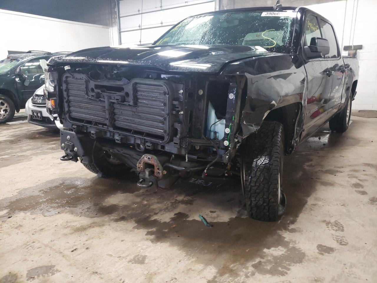 Photo 9 from auction – 2017 CHEVROLET SILVERADO with VIN 3GCUKREC0HG204842