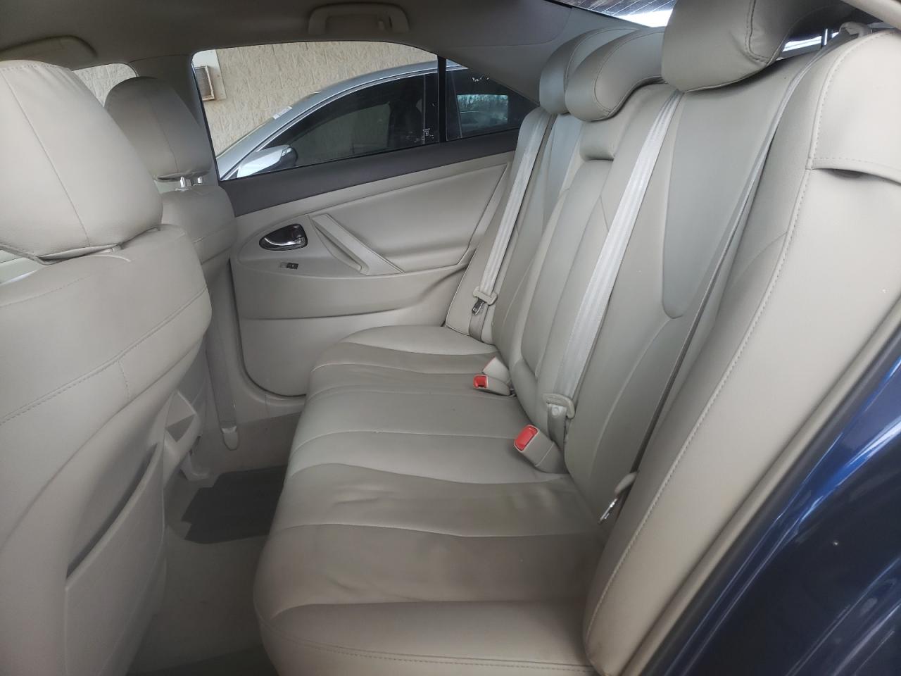 Photo 6 from auction – 2011 TOYOTA CAMRY BASE with VIN 4T1BF3EK8BU760204