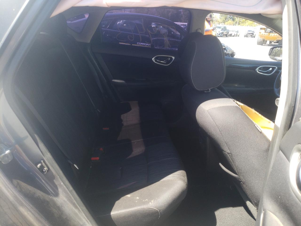 Photo 6 from auction – 2017 NISSAN SENTRA S with VIN 3N1AB7AP0HL720791