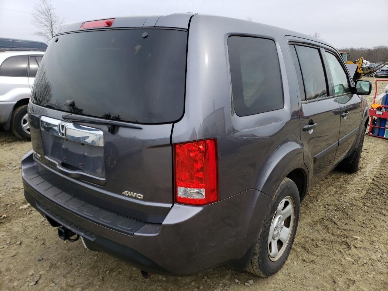 Zdjęcie 4 z aukcji – 2015 HONDA PILOT LX z VIN 5FNYF4H20FB076679
