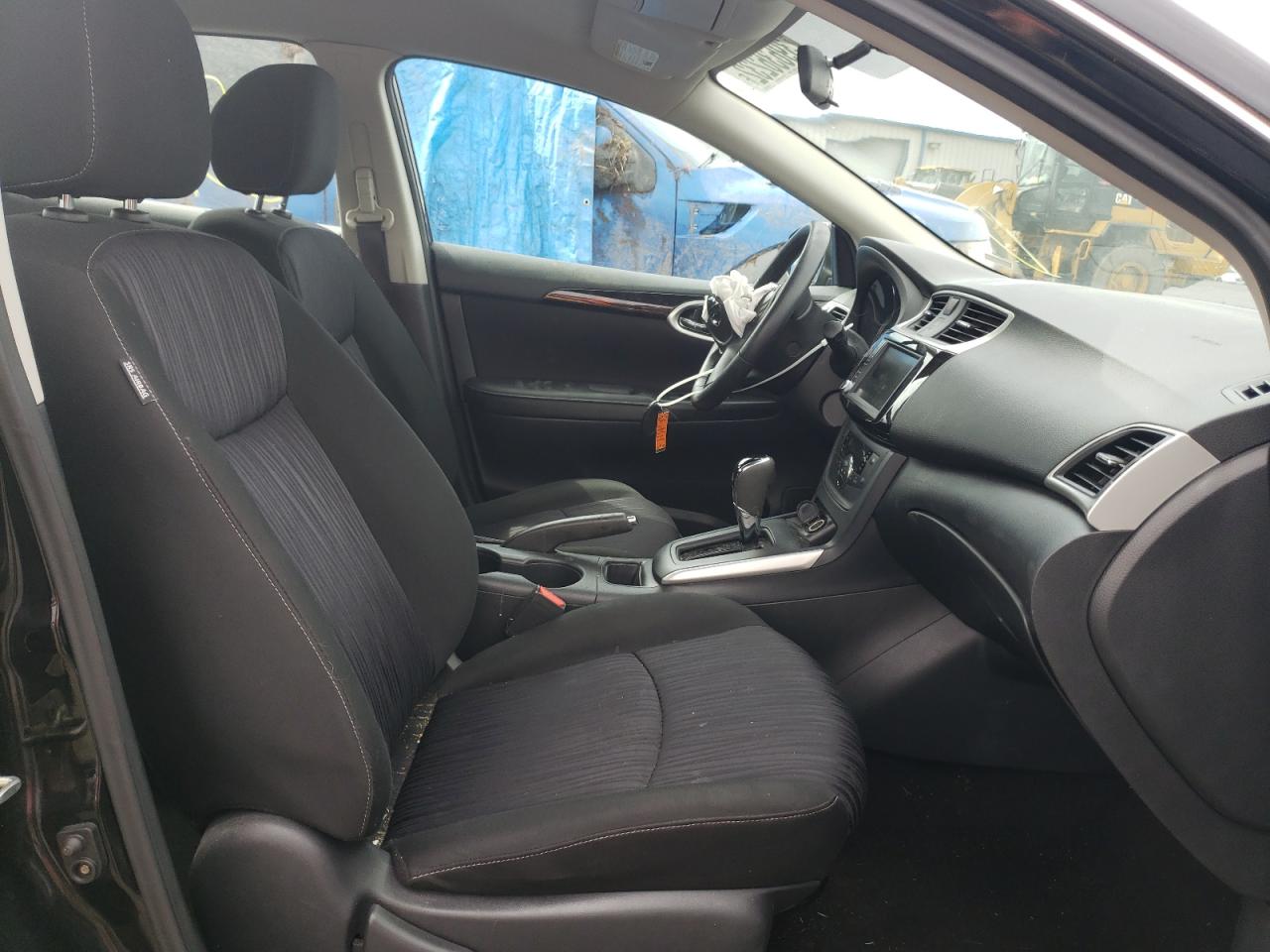 Photo 5 from auction – 2019 NISSAN SENTRA S with VIN 3N1AB7AP2KY342239