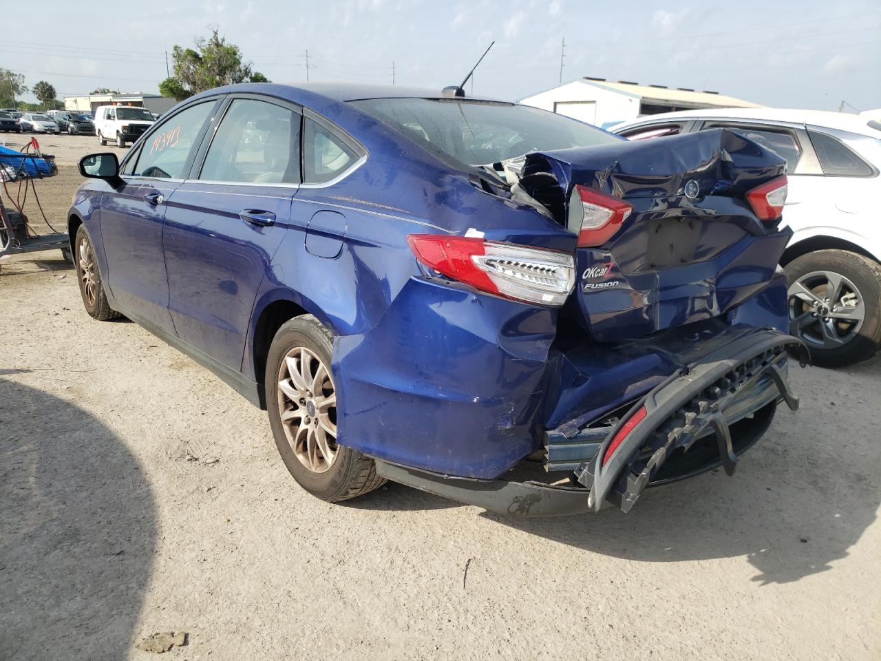 Photo 3 from auction – 2015 FORD FUSION S with VIN 3FA6P0G74FR301281