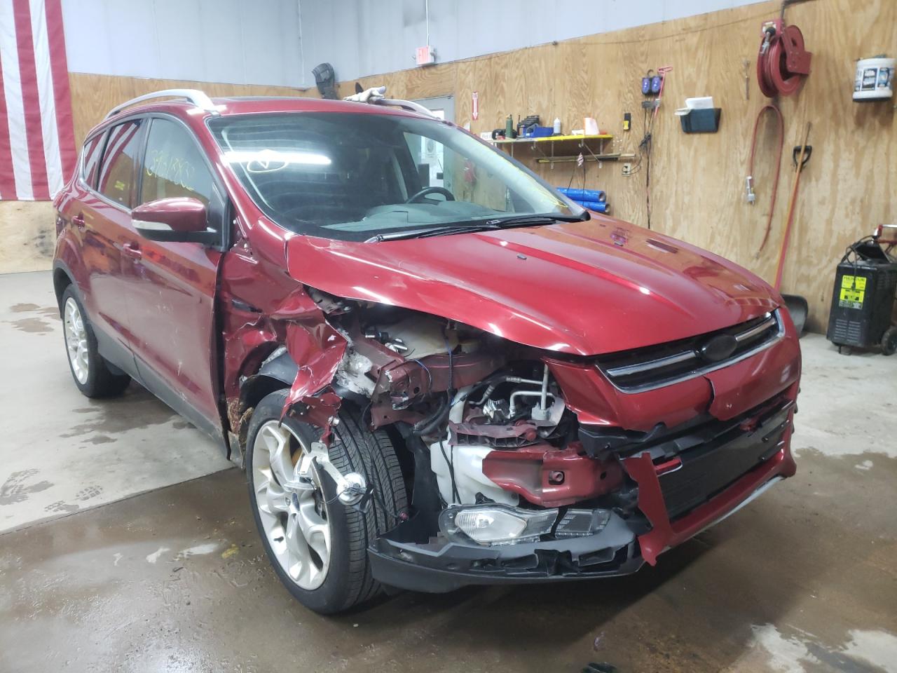 FORD ESCAPE TIT 2015 with VIN 1FMCU9J95FUA05176 - Photo from auction
