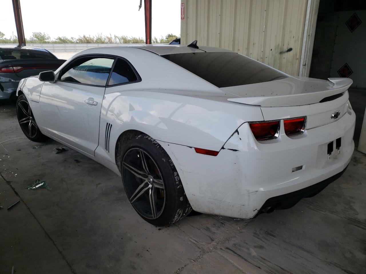 Photo 3 from auction – 2013 CHEVROLET CAMARO LS with VIN 2G1FA1E34D9194861