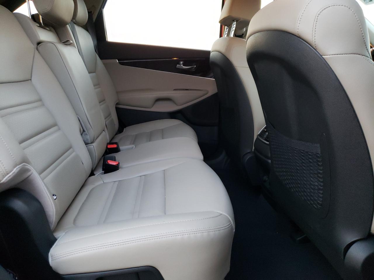 Photo 6 from auction – 2019 KIA SORENTO EX with VIN 5XYPHDA53KG469752