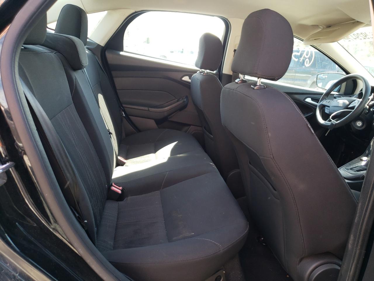 Photo 6 from auction – 2016 FORD FOCUS SE with VIN 1FADP3F28GL276433