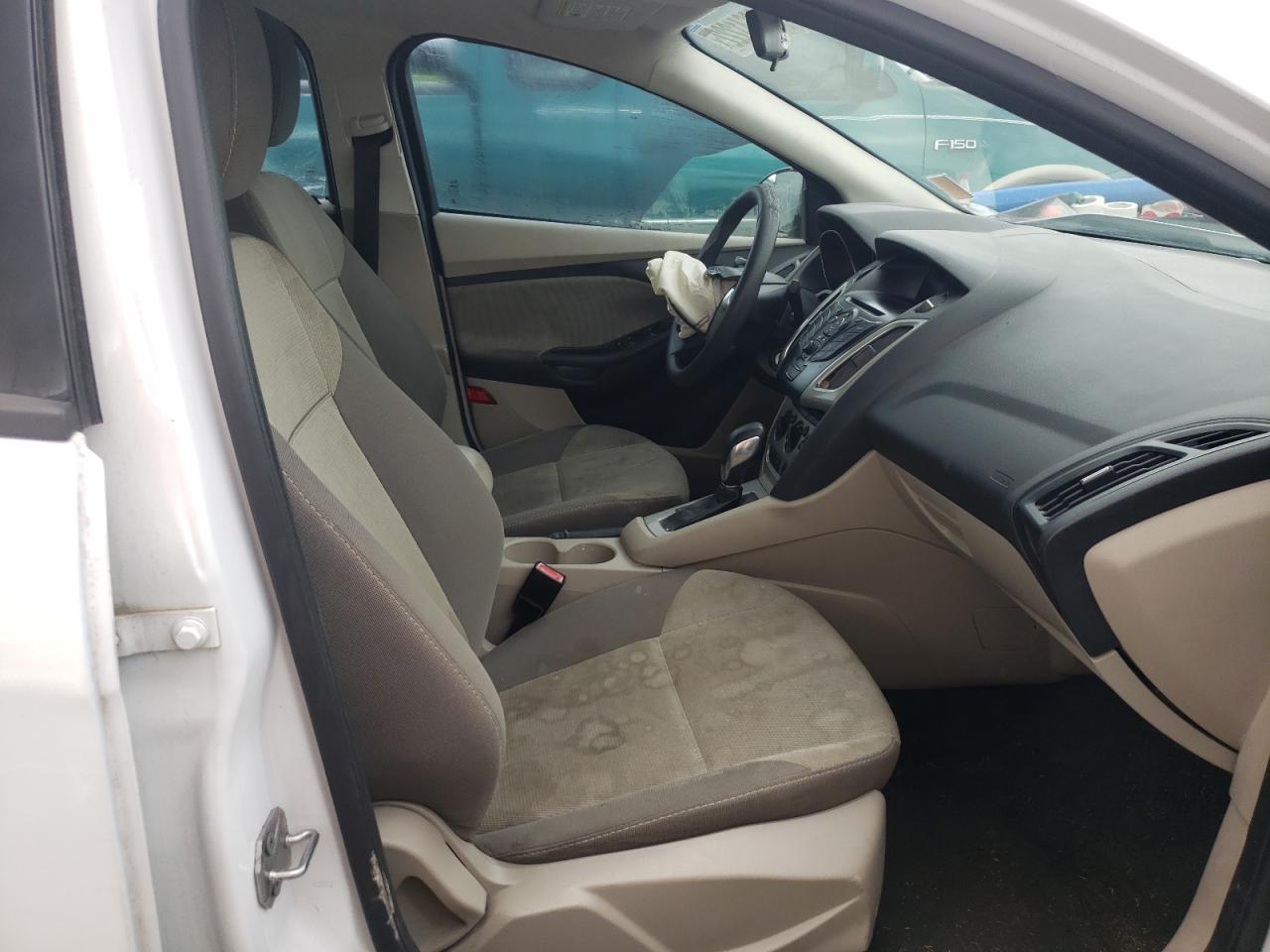 Photo 5 from auction – 2012 FORD FOCUS SE with VIN 1FAHP3F21CL337634