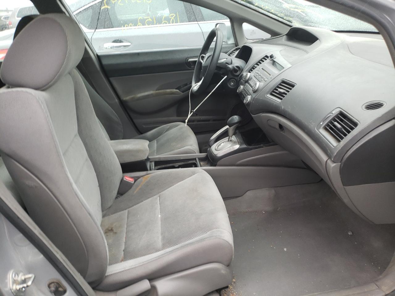 Photo 5 from auction – 2010 HONDA CIVIC LX with VIN 19XFA1F54AE066608