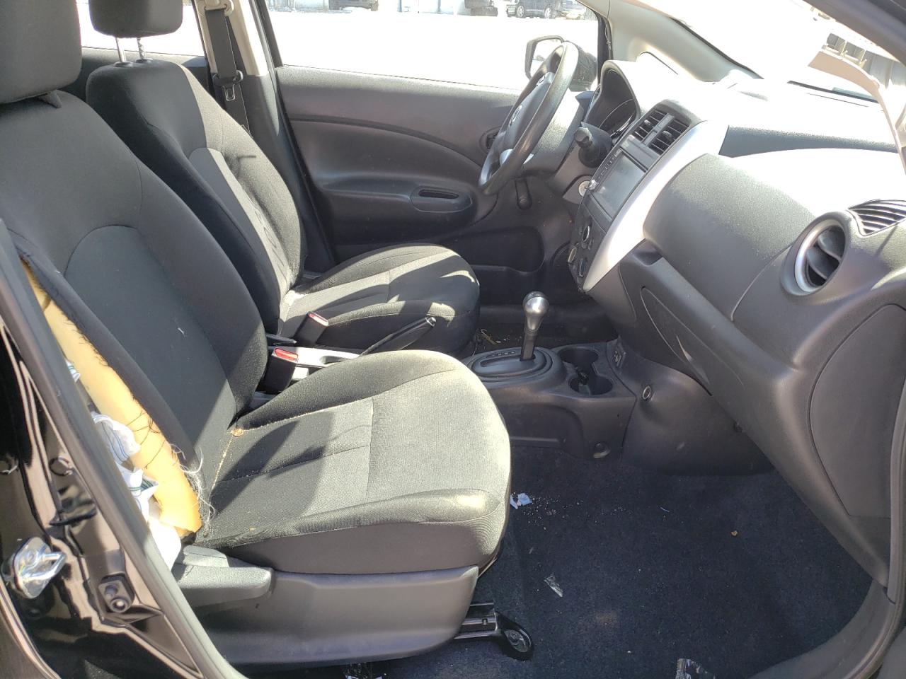 Zdjęcie 5 z aukcji – 2018 NISSAN VERSA NOTE z VIN 3N1CE2CP8JL370946