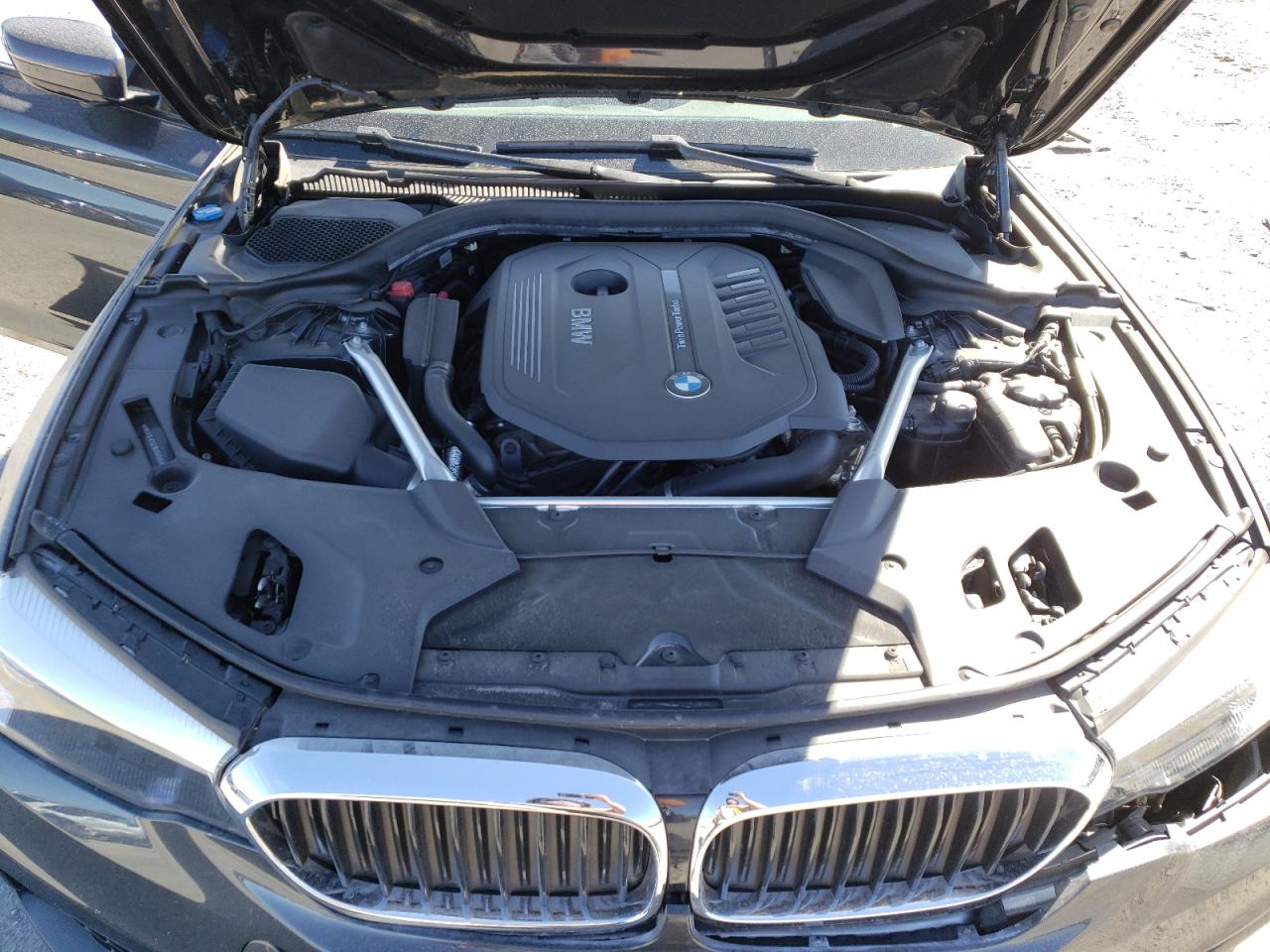 Photo 7 from auction – 2018 BMW 540 I with VIN WBAJE5C58JWA94590