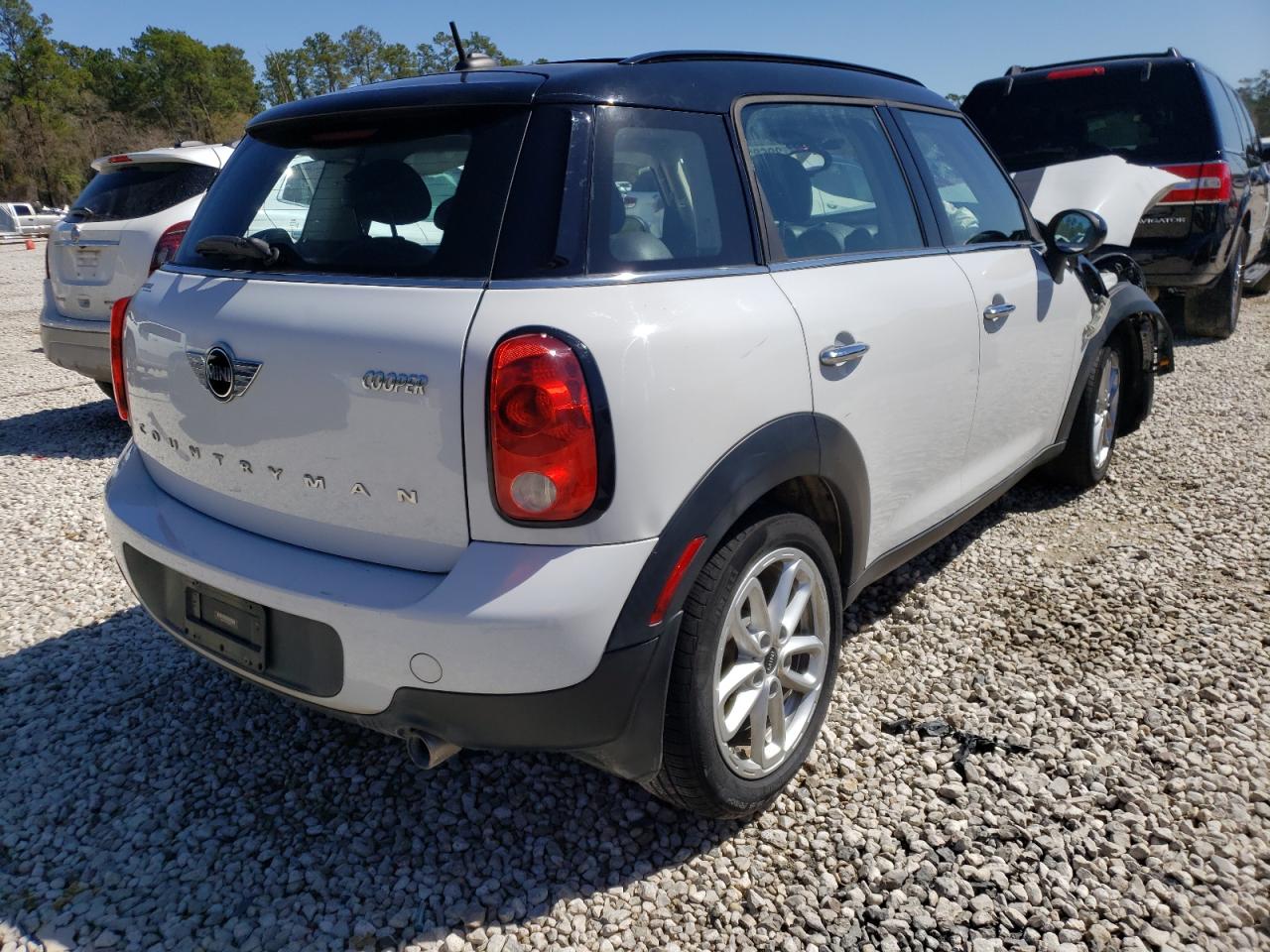 Photo 4 from auction – 2016 MINI COOPER COU with VIN WMWZB3C51GWR46977