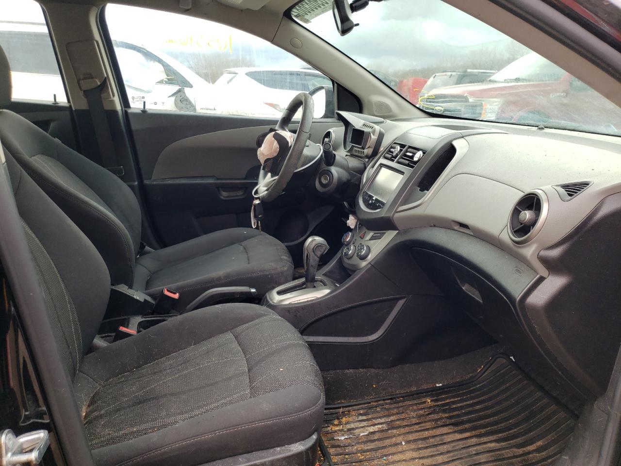 Photo 5 from auction – 2016 CHEVROLET SONIC LT with VIN 1G1JC5SH9G4177198