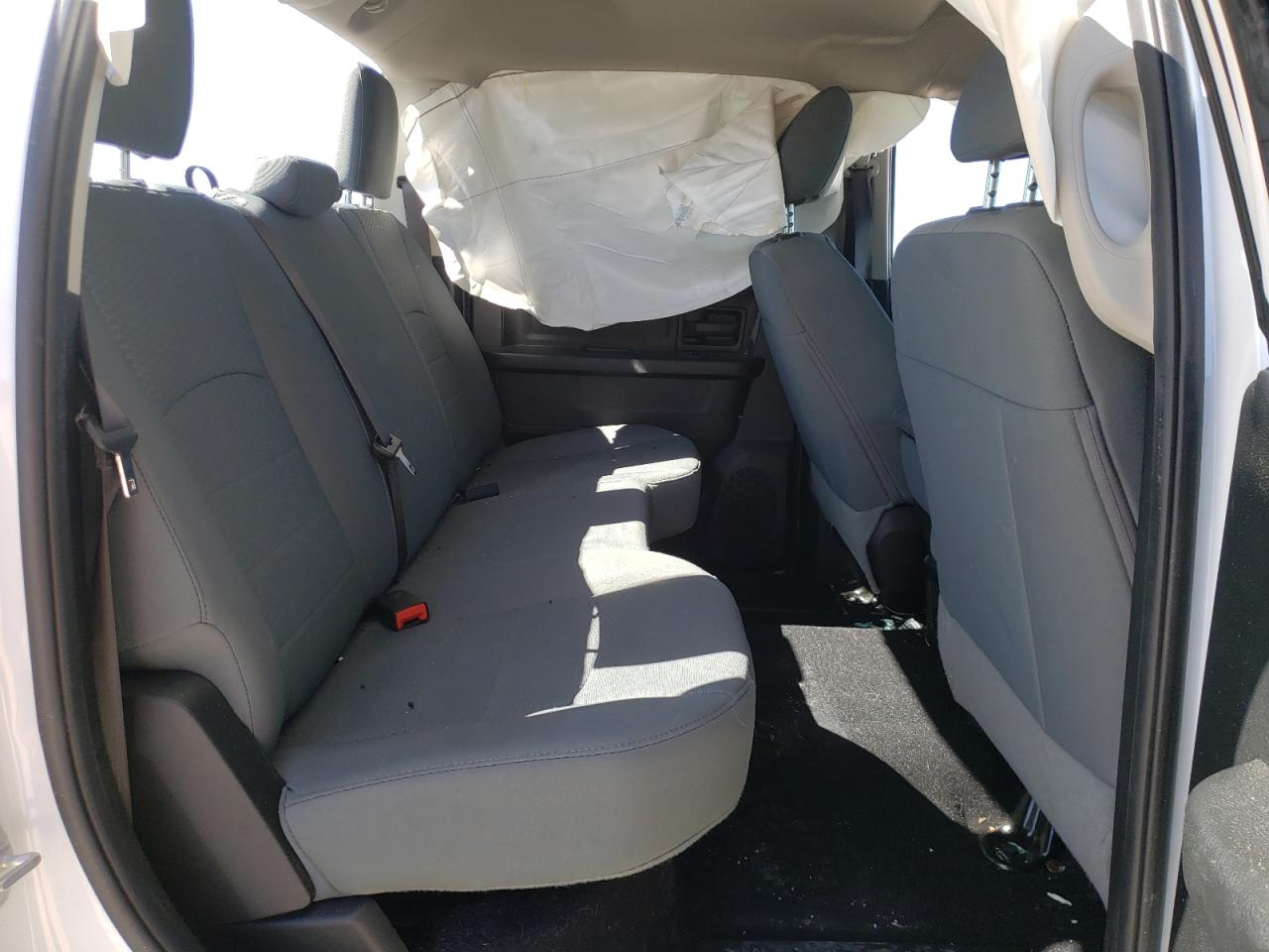 Photo 6 from auction – 2019 RAM 1500 CLASS with VIN 1C6RR7KT2KS742802