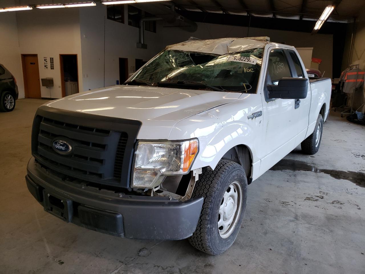 Photo 2 from auction – 2011 FORD F150 SUPER with VIN 1FTFX1CF3BFD15595