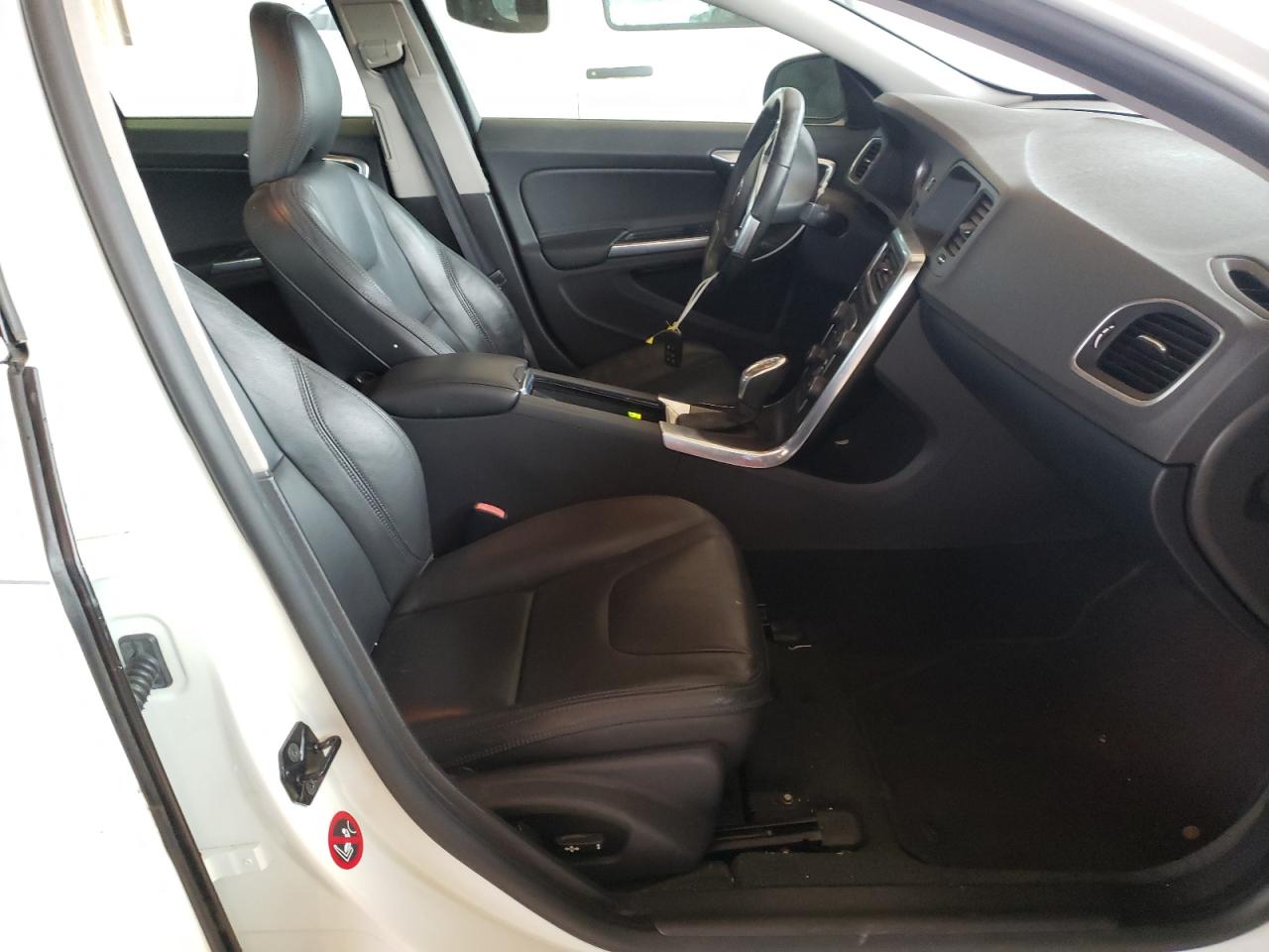Photo 5 from auction – 2013 VOLVO S60 T5 with VIN YV1612FS8D2190517