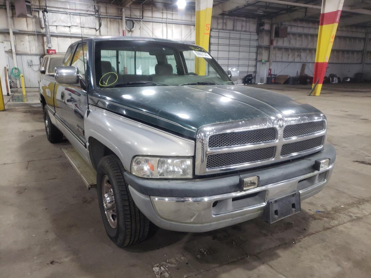 DODGE RAM 2500 1998 with VIN 3B7KC23C4SM102483 - Photo from auction