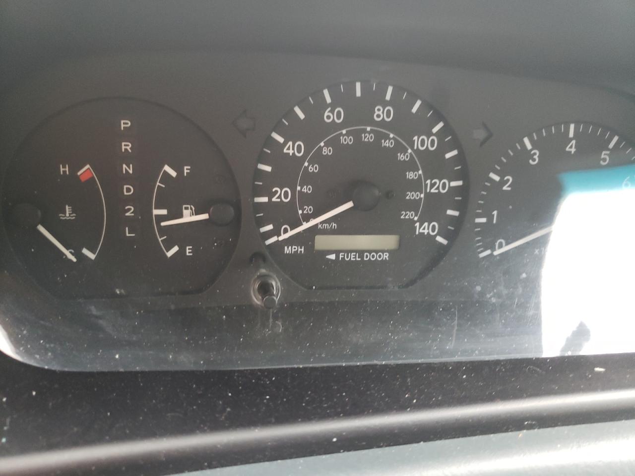 Photo 8 from auction – 2000 TOYOTA CAMRY CE with VIN 4T1BG22K9YU012033