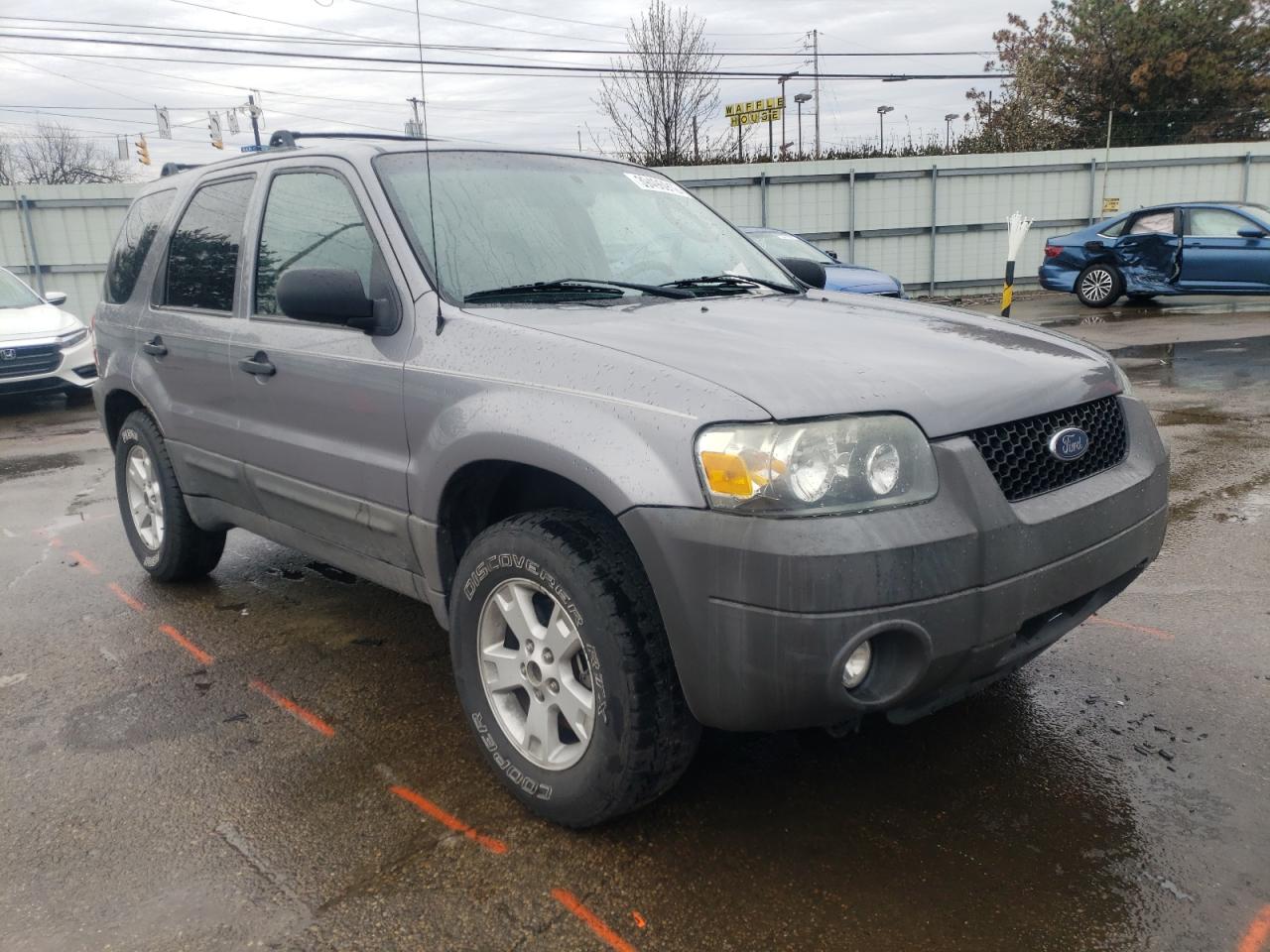 FORD ESCAPE XLT 2007 with VIN 1FMCU93147KC07821 - Photo from auction