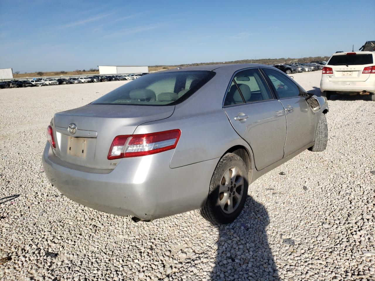 Photo 4 from auction – 2011 TOYOTA CAMRY BASE with VIN 4T4BF3EK4BR149334