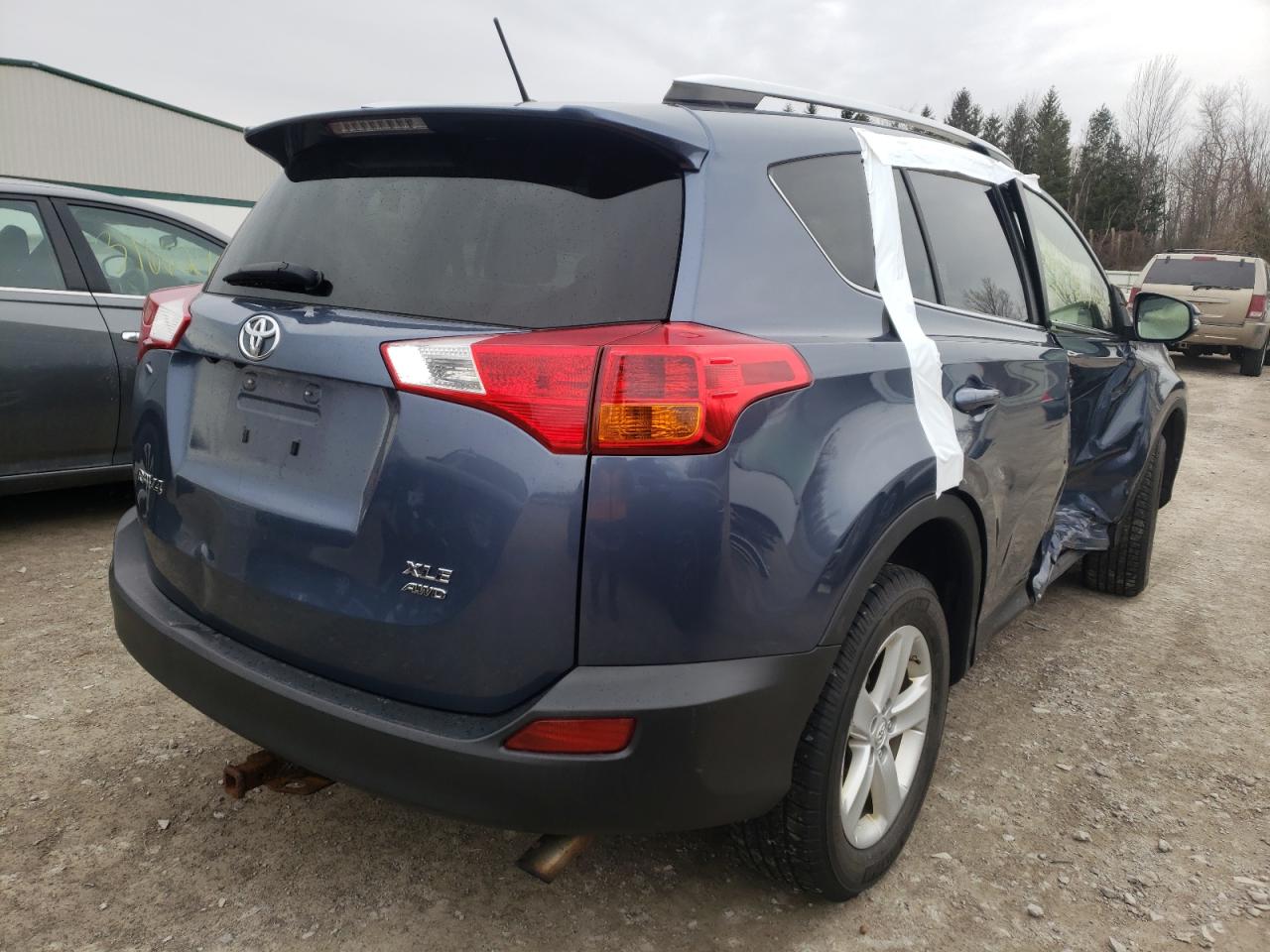 Photo 4 from auction – 2013 TOYOTA RAV4 XLE with VIN JTMRFREVXDD014162