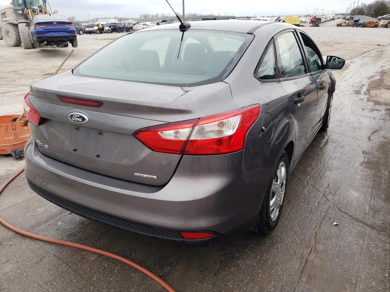Photo 4 from auction – 2012 FORD FOCUS S with VIN 1FAHP3E29CL413411