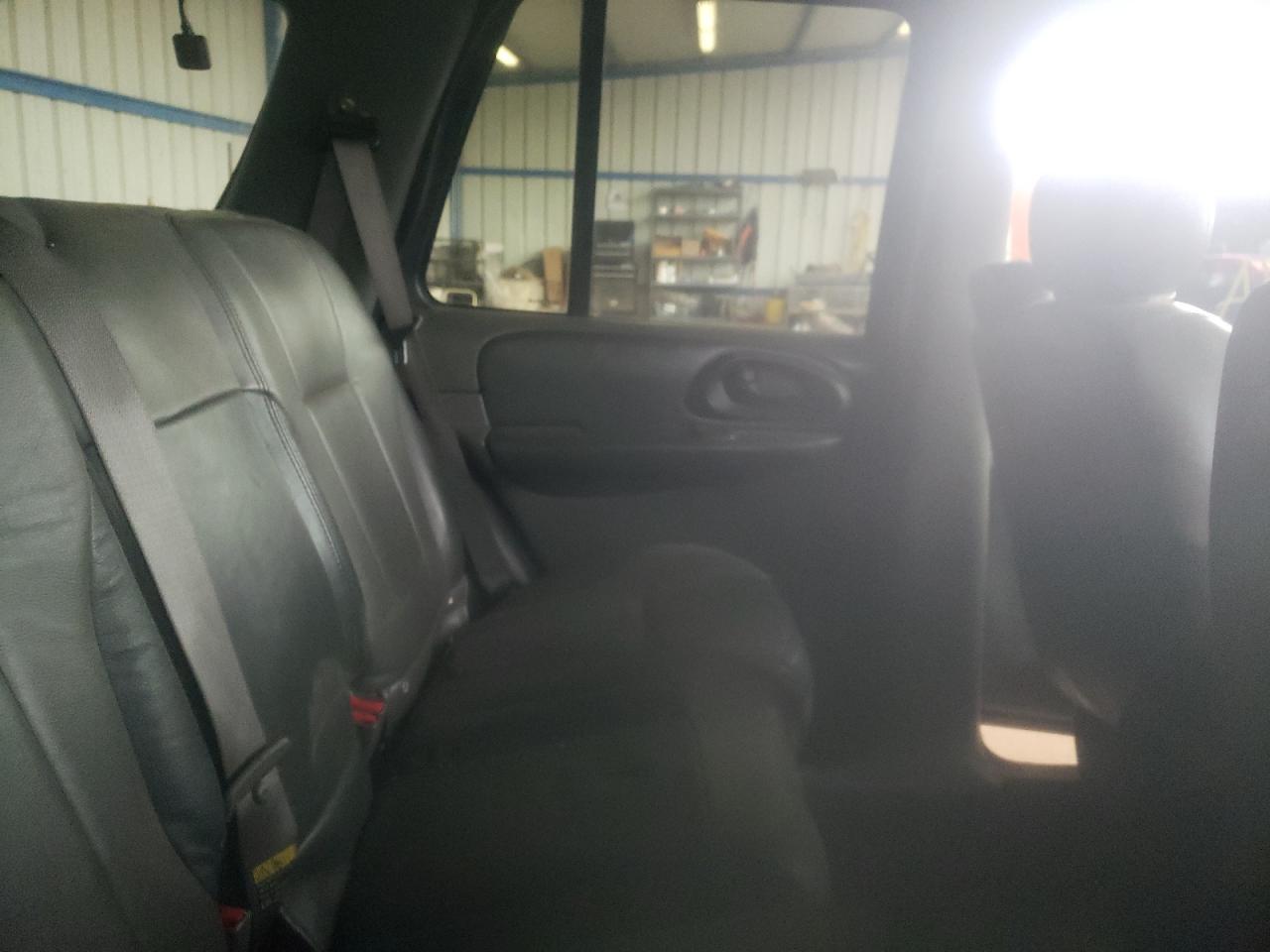 Photo 6 from auction – 2003 CHEVROLET TRAILBLAZE with VIN 1GNDS13S932332565