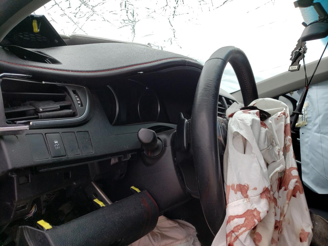 Photo 8 from auction – 2015 TOYOTA CAMRY LE with VIN 4T1BF1FK9FU490604