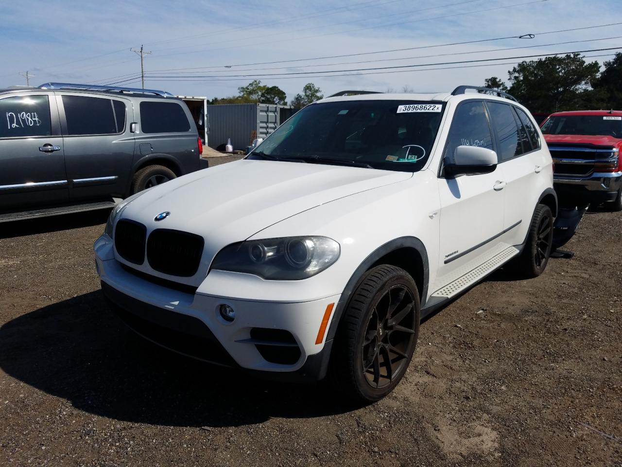 Photo 2 from auction – 2011 BMW X5 XDRIVE3 with VIN 5UXZV4C53BL400044