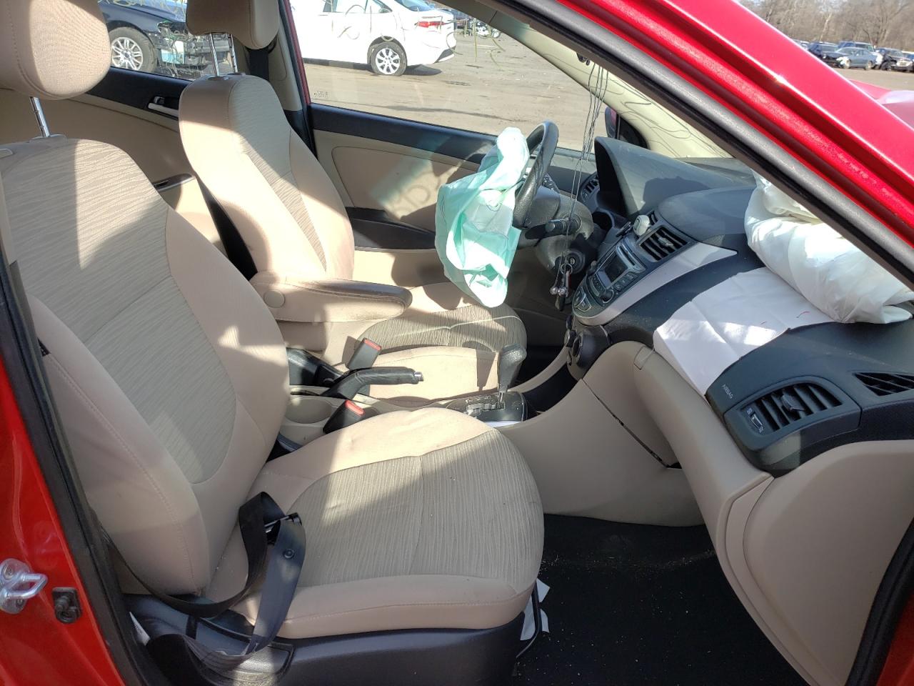 Photo 5 from auction – 2016 HYUNDAI ACCENT SE with VIN KMHCT4AE0GU125388