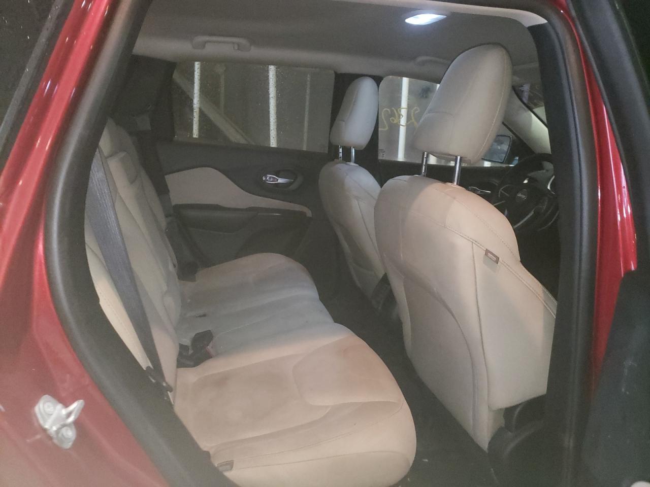 Photo 6 from auction – 2017 JEEP CHEROKEE L with VIN 1C4PJLCB9HW507482