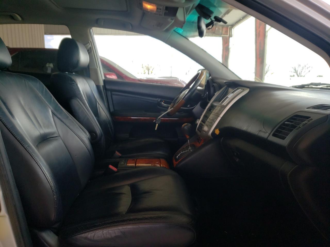 Photo 5 from auction – 2004 LEXUS RX 330 with VIN 2T2HA31UX4C010853
