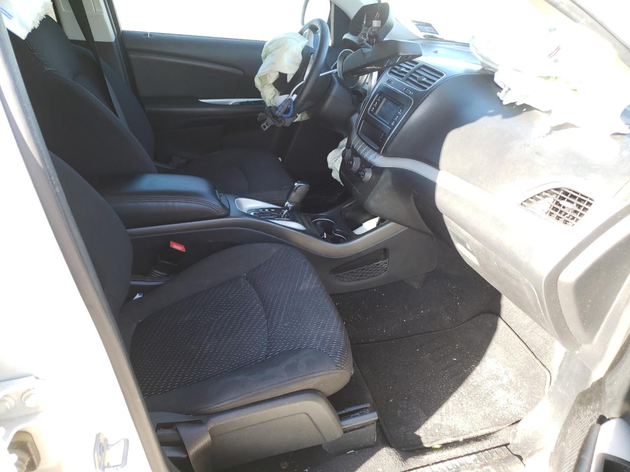 Photo 5 from auction – 2018 DODGE JOURNEY SE with VIN 3C4PDCAB7JT524819