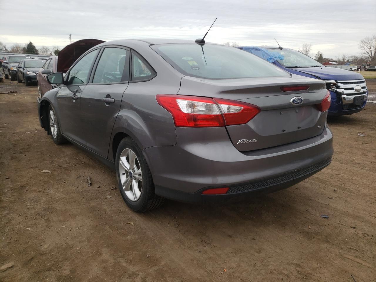Photo 3 from auction – 2014 FORD FOCUS SE with VIN 1FADP3F23EL359121