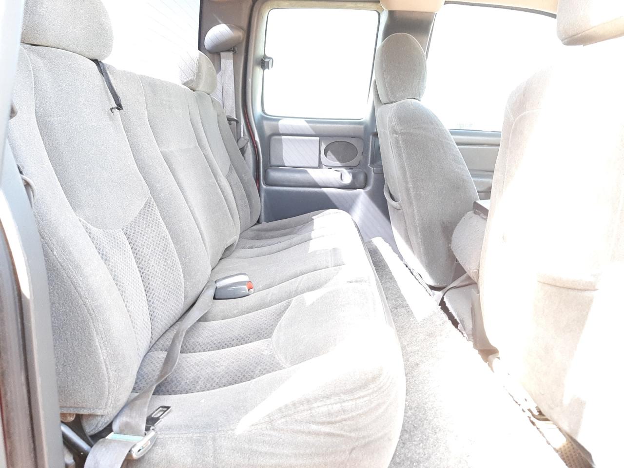 Photo 6 from auction – 2004 CHEVROLET SILVERADO with VIN 2GCEC19VX41149043