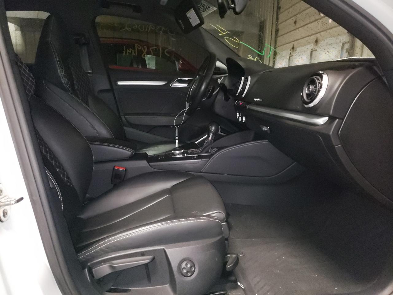 Photo 5 from auction – 2015 AUDI S3 PRESTIG with VIN WAUFFGFF7F1133268