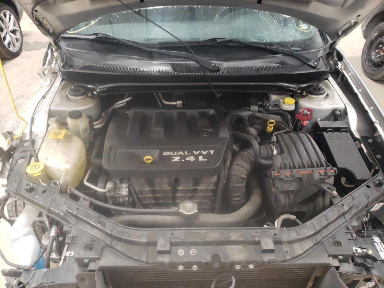 Photo 7 from auction – 2012 CHRYSLER 200 LX with VIN 1C3CCBAB1CN319970