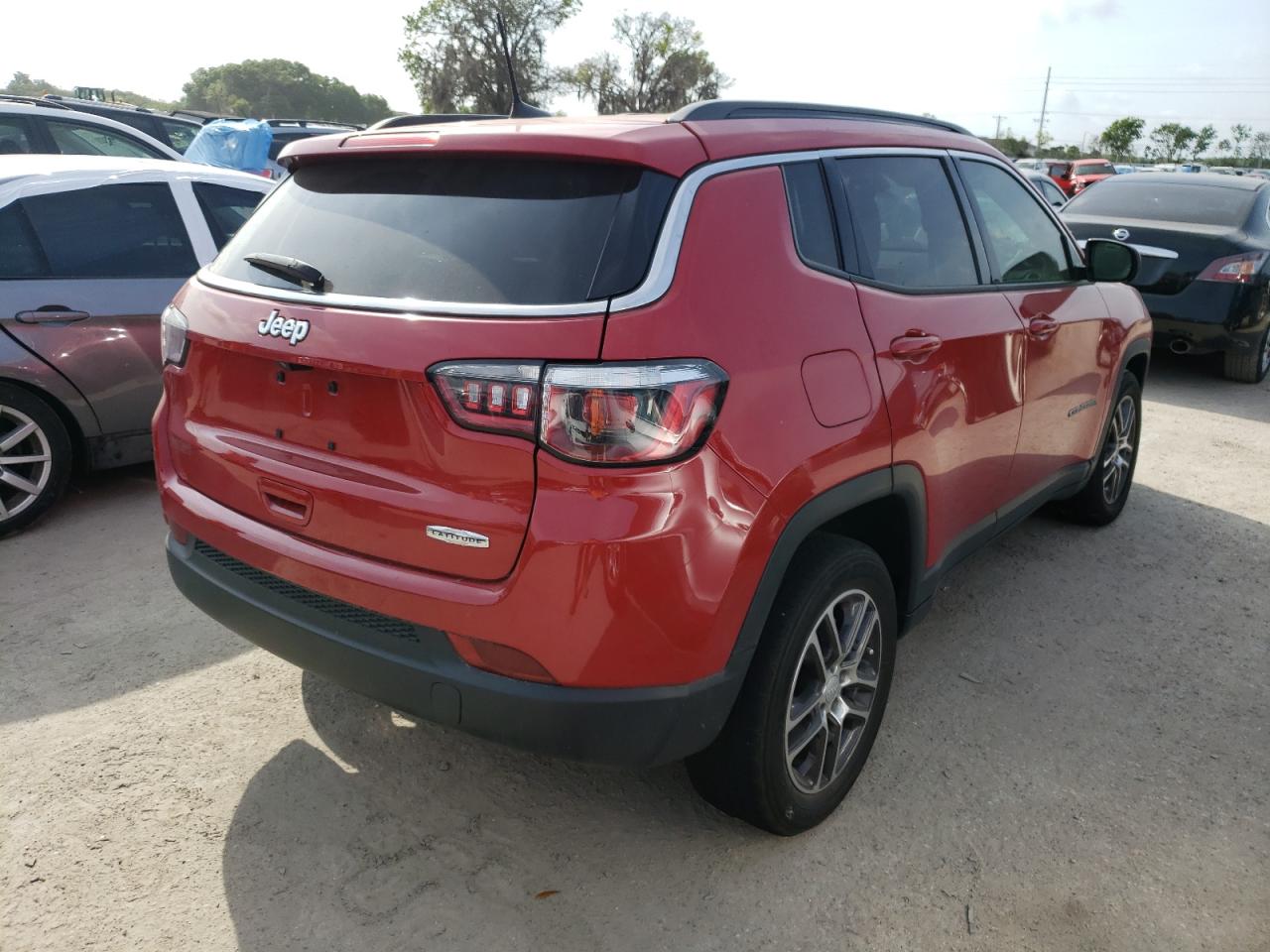 Photo 4 from auction – 2019 JEEP COMPASS LA with VIN 3C4NJCBB0KT668485