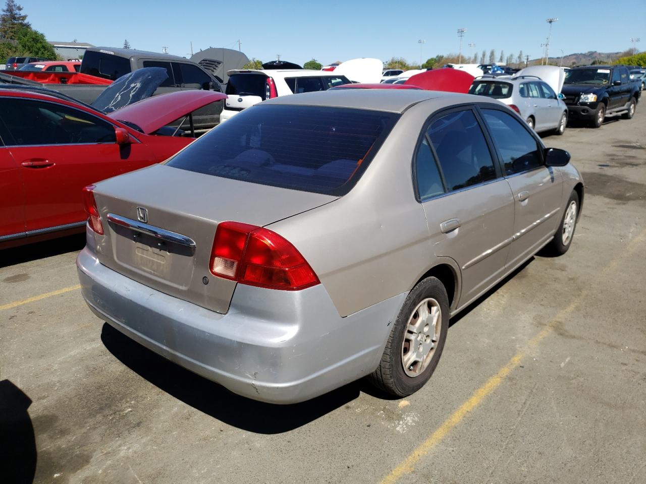 Photo 4 from auction – 2002 HONDA CIVIC LX with VIN 2HGES16592H556977