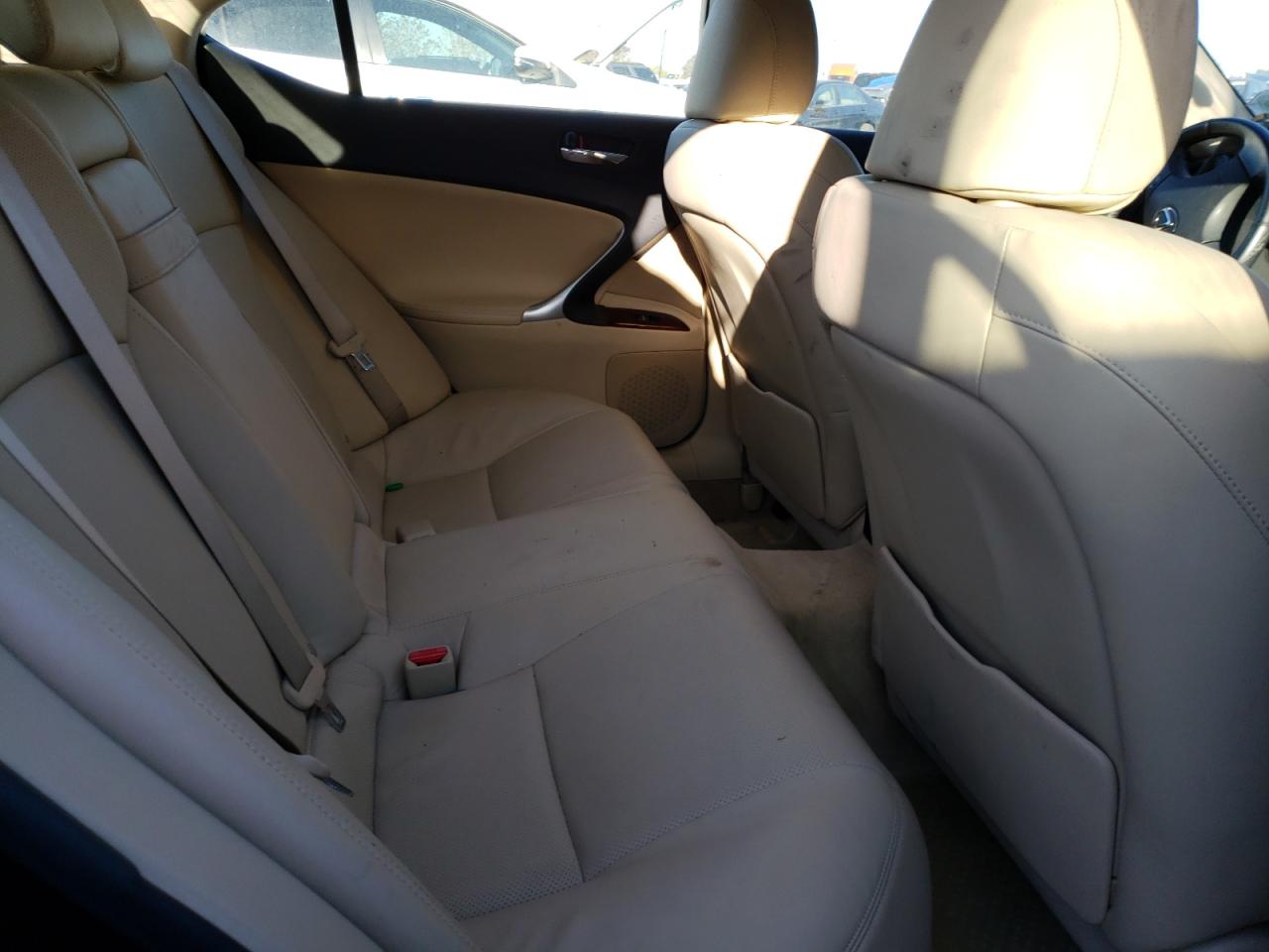 Photo 6 from auction – 2006 LEXUS IS 250 with VIN JTHBK262162011575