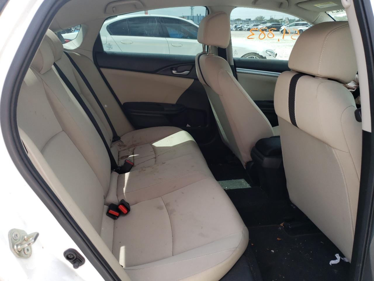 Photo 6 from auction – 2016 HONDA CIVIC LX with VIN 19XFC2F56GE077926