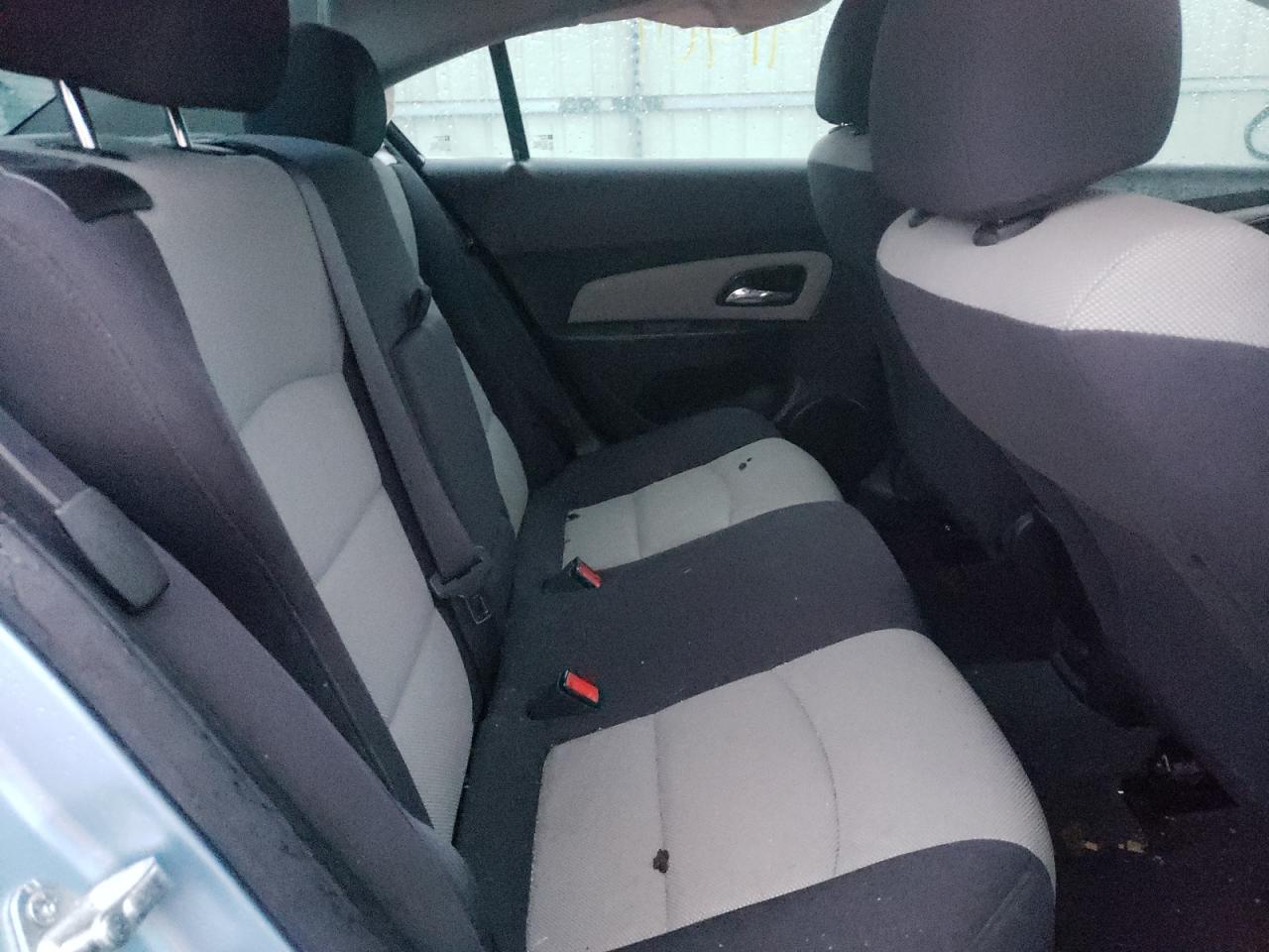 Photo 6 from auction – 2012 CHEVROLET CRUZE LS with VIN 1G1PC5SH0C7320350