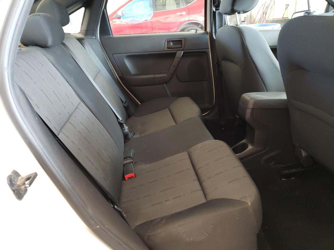 Photo 6 from auction – 2010 FORD FOCUS SE with VIN 1FAHP3FN6AW219181