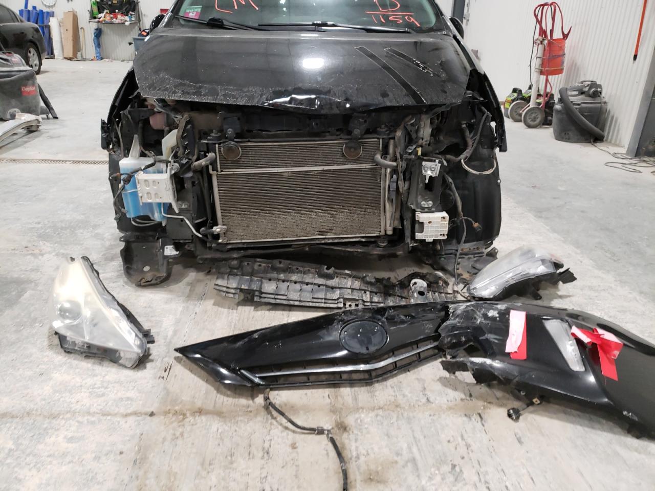 Photo 9 from auction – 2012 TOYOTA PRIUS V with VIN JTDZN3EU3C3051159