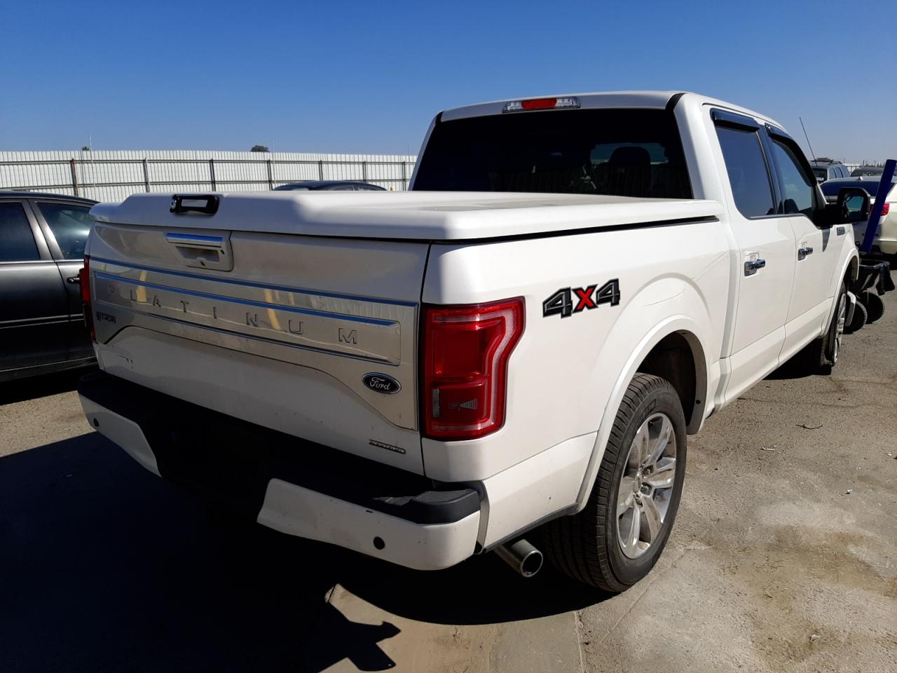 Photo 4 from auction – 2015 FORD F150 SUPER with VIN 1FTEW1EF4FFA34164