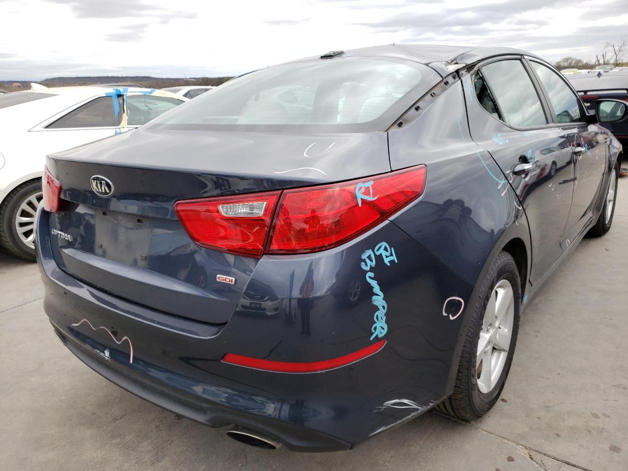 Photo 4 from auction – 2015 KIA OPTIMA LX with VIN KNAGM4A71F5569020